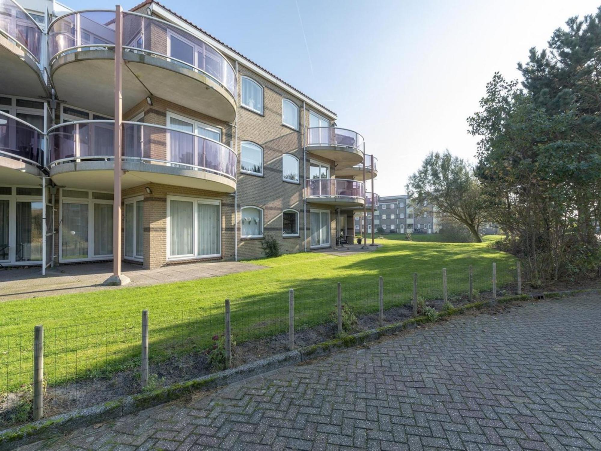Fantastic Apartment By The Beach Julianadorp Exteriör bild